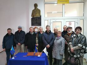 Gočár tabule Užhorod odhalení