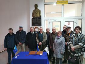 Gočár tabule Užhorod odhalení