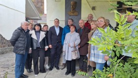 Odhalení pamětní desky Miroslava Tyrše v Perečině