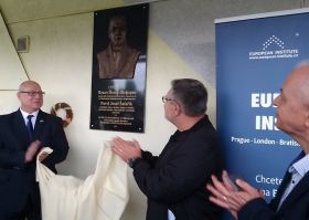 Slavnostní odhalení pamětní tabule Šafařík Perečin 2023